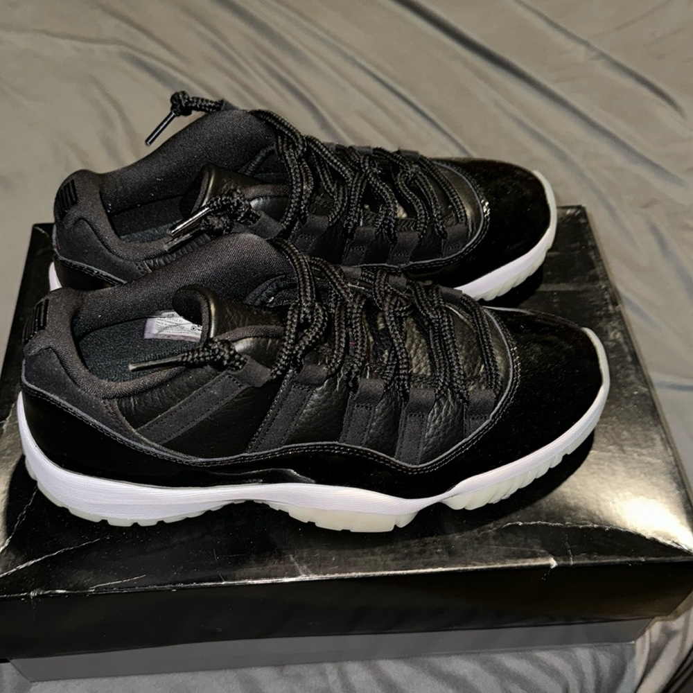 Air Jordan 11 Retro Low